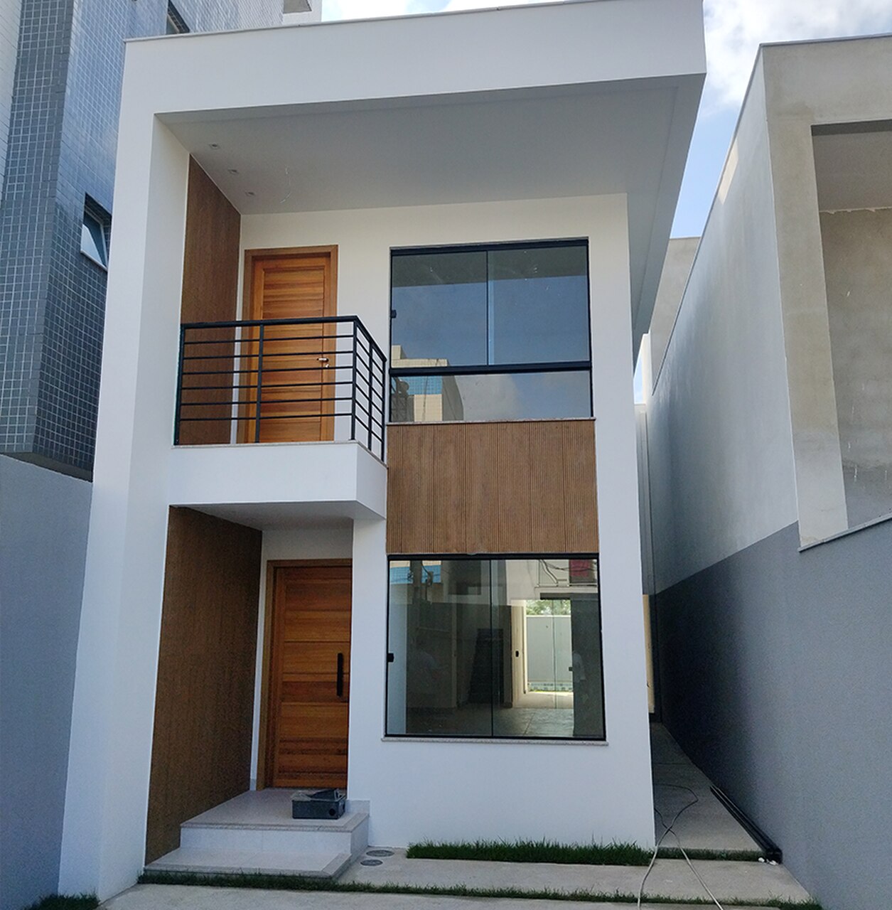 8_Easy-Resize.com (1)